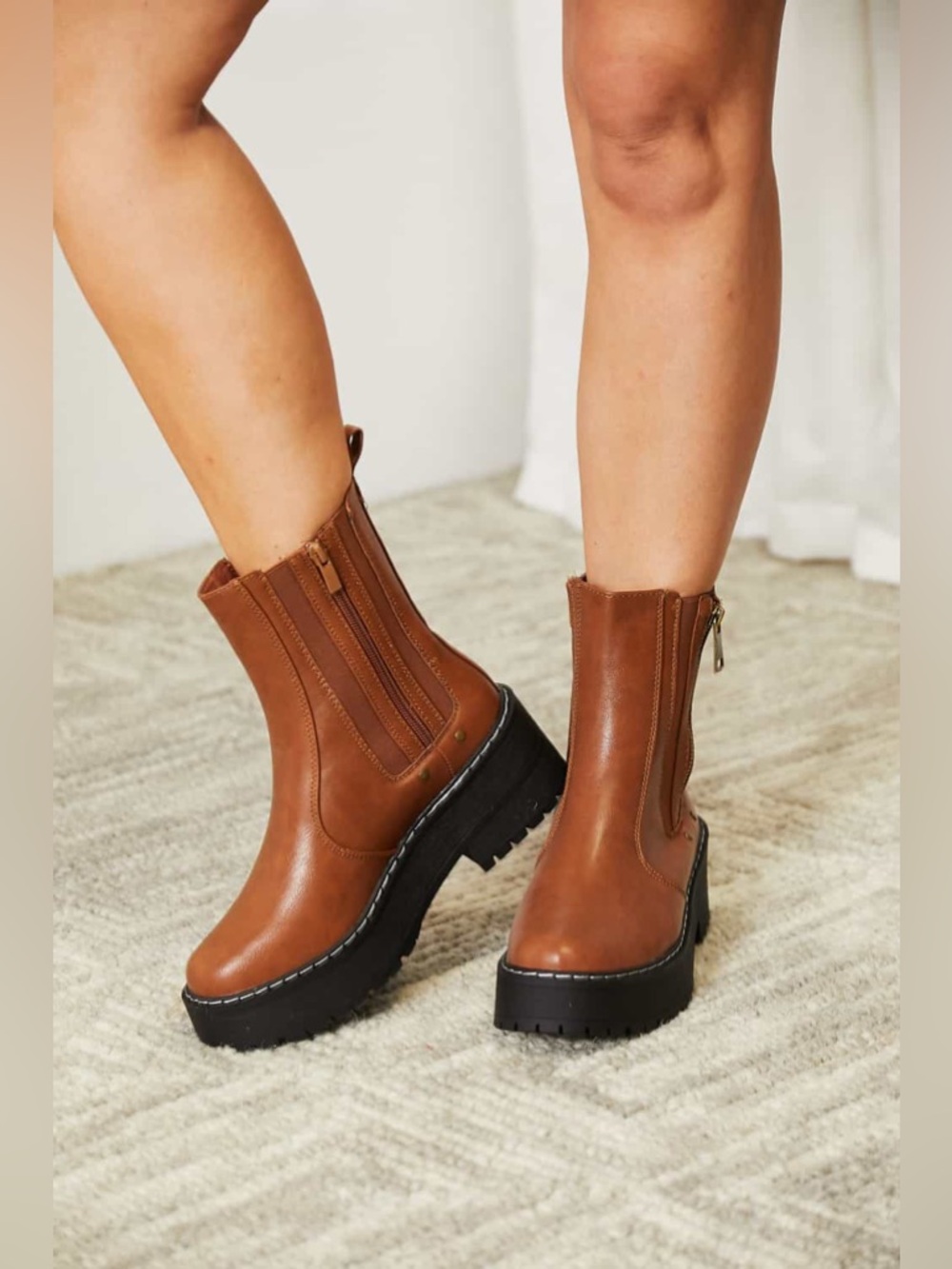 Forever Link Side Zip Platform Boots - Picture 4 of 5